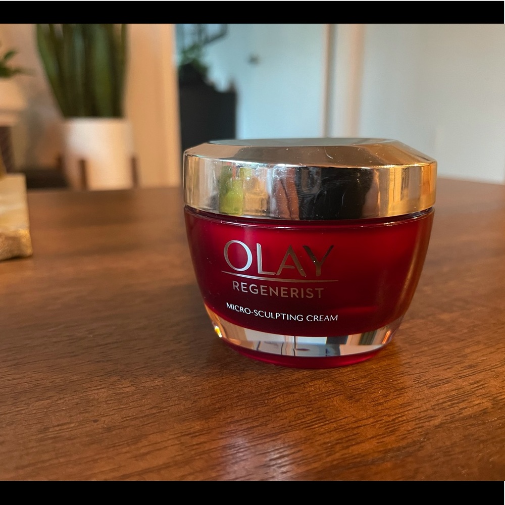 Olay Regenerist Micro-Sculpt Cream- in Jar/Tin